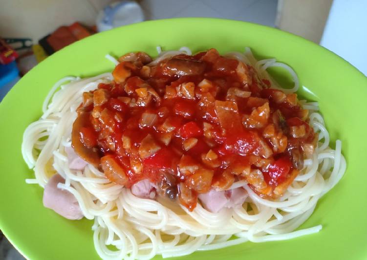 Resep Saus spaghetti homemade dengan baso sapi, Bisa Manjain Lidah
