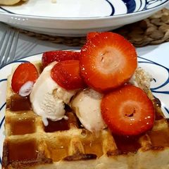 A picture of Vegan/GF waffles.