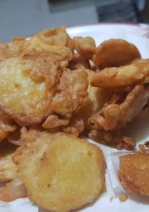 A picture of Aloo k Pakorey.