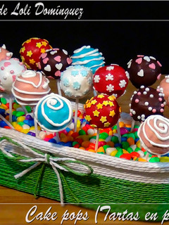 Una foto de Cake pops (Tartas en piruletas)