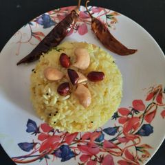 A picture of Lemon rice.