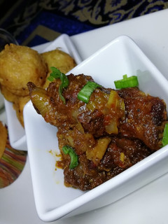 A picture of Spicy ketchup chicken.