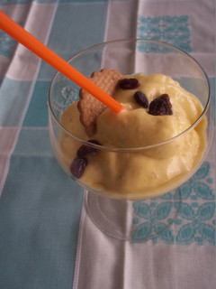 Una foto de Helado de mango y plátano