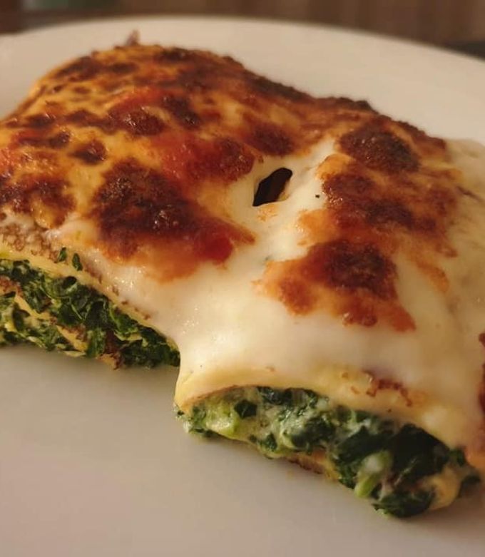 Foto principal de Crepes con espinacas y ricota