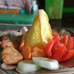 Nasi kuning রেসিপির প্রধান ছবি