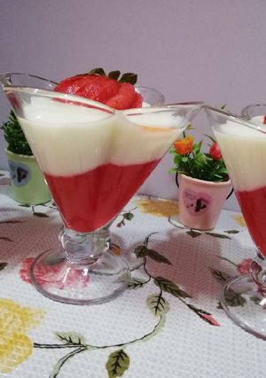صورة لوصفة مهلبيه اللبن والفراوله 🍓🍓