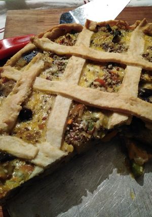 Una foto de Tarta especiada de verduras y semillas