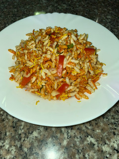 ચટપટી ભેળ (Instant Bhel Recipe In Gujarati) રેસીપી મુખ્ય ફોટો