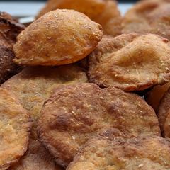 A picture of Gharge (pumpkin Puri).