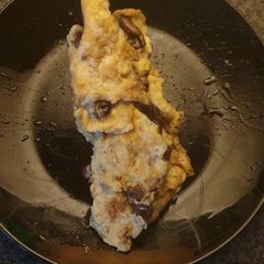 A picture of Mushroom Omelette.
