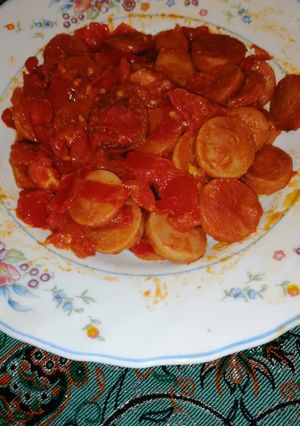 عکسی از دستور خوراک سوسیس و گوجه