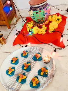 A picture of Paneer Colorful Hearts.