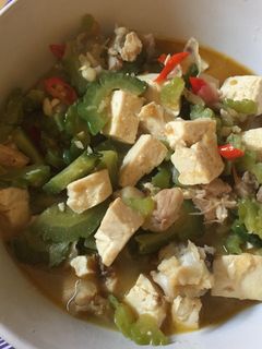 Foto resep Tumis Pare Tahu Ayam