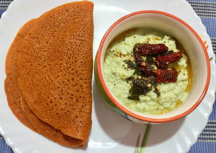 Carrot dosa &amp; raw mango chutney