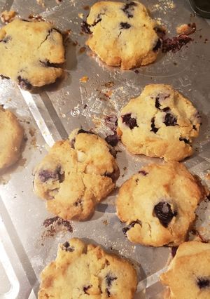 A picture of Keto Macadamia & Berry Scone.