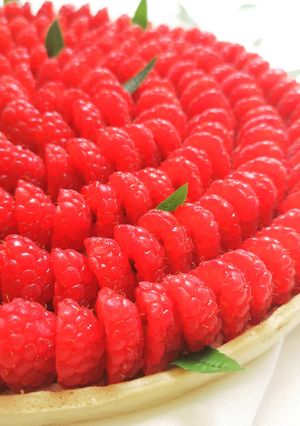 Une photo de Tarte légere aux framboises