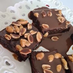 A picture of Brownies.