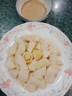 胡麻醬沙拉涼筍 的食譜成品照片