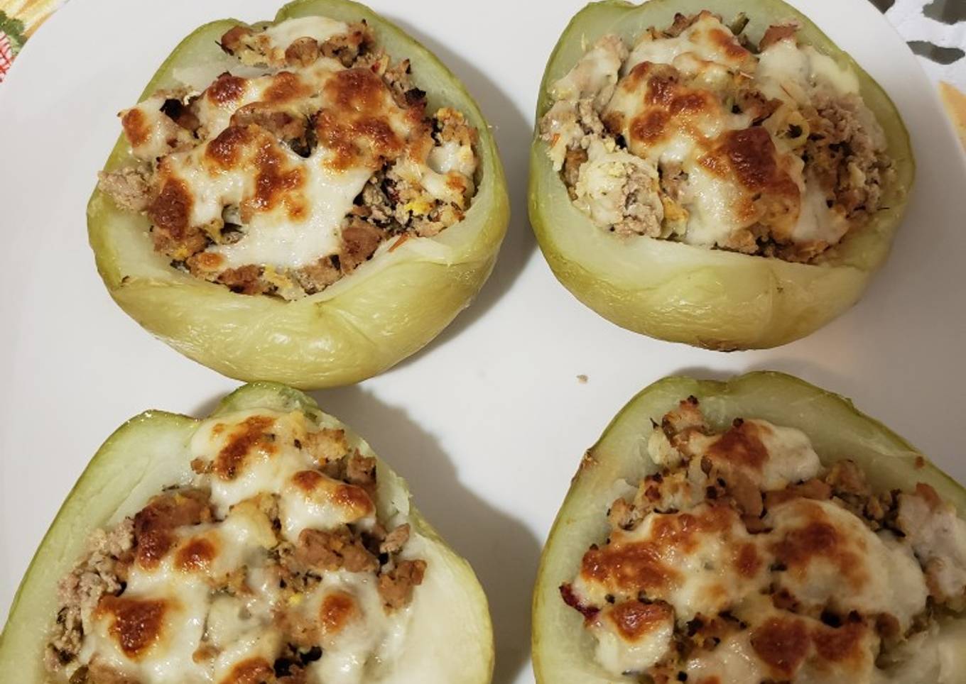 Tayotas rellenas