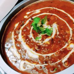 A picture of Daal Makhani.