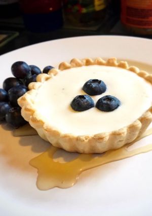 A picture of Lime ‘n’ Blueberry Tart.
