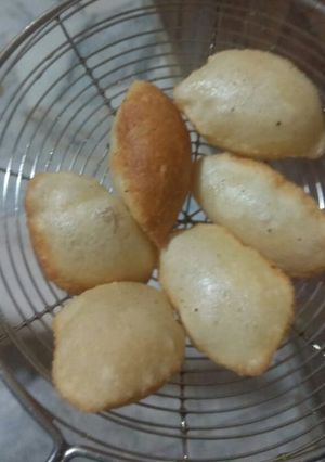 A picture of Suji ke Golgappe.