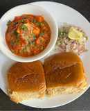 Khada Pav Bhaji With Grilled Paneer Pieces