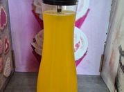 Une photo de jus d'orange