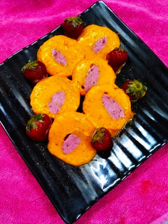 A picture of Mango Strawberry Roll Kulfi.