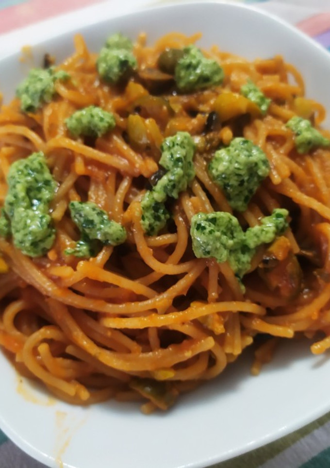 Una foto de Pasta a la putanesca
