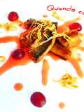 Filetti di aringa marinati con germogli di soia saltati su salsa d'uva e clementine