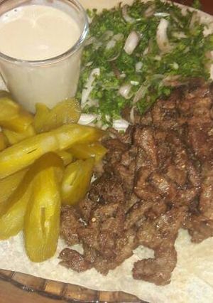 A picture of Beef Shawarma.