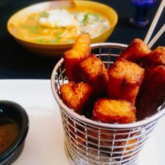 A picture of Finger_Fish_fryWith#Sriracha_Ramen_Noodle #Soup.