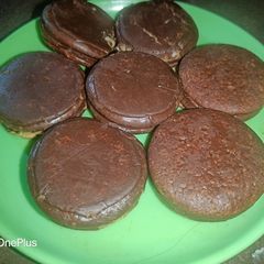 A picture of Dark Chocolate Cookies.