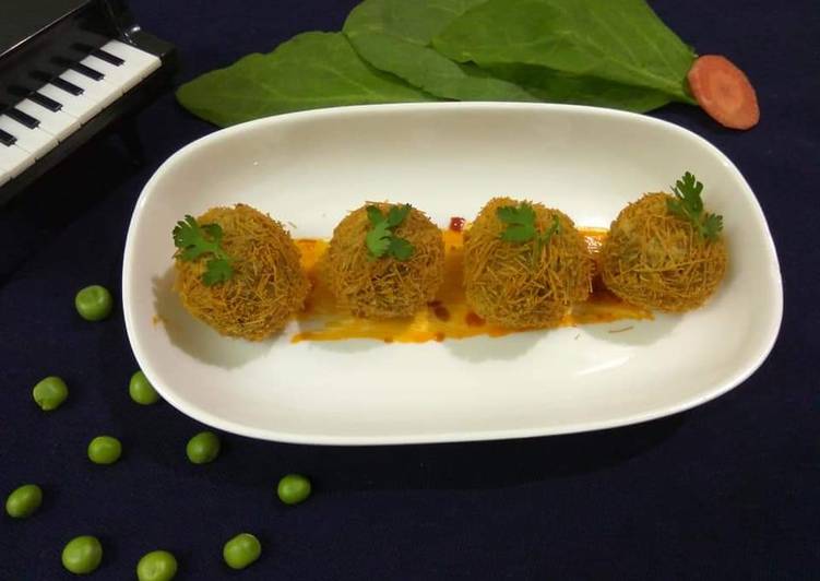 Simple Way to Prepare Any-night-of-the-week Chinese Kachori