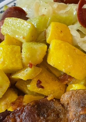 A picture of Easy Yellow Squash with Bacon.