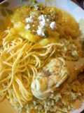 Combinado arroz con pollo y tallarines