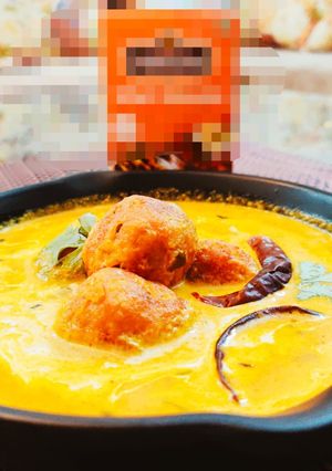 A picture of Mix veg kofta curry.