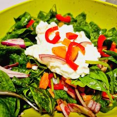 A picture of Simple Spinach Salad (Vegetarian).