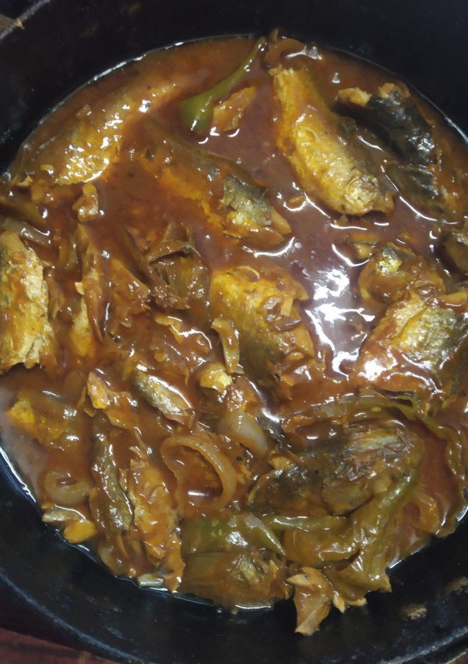 Una foto de Sardina en salsa de tomate