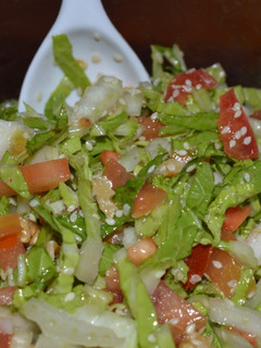 Una foto de Ensalada de Akusay y nueces