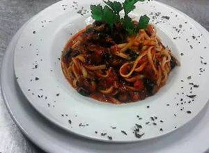 Una foto de Pasta putanesca