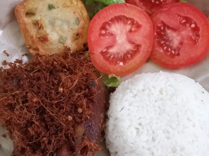 Bagaimana Membuat Bebek goreng serundeng, Bikin Ngiler