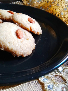 नानखताई (Nankhatai Recipe in Hindi) रेसिपी मुख्य फोटो
