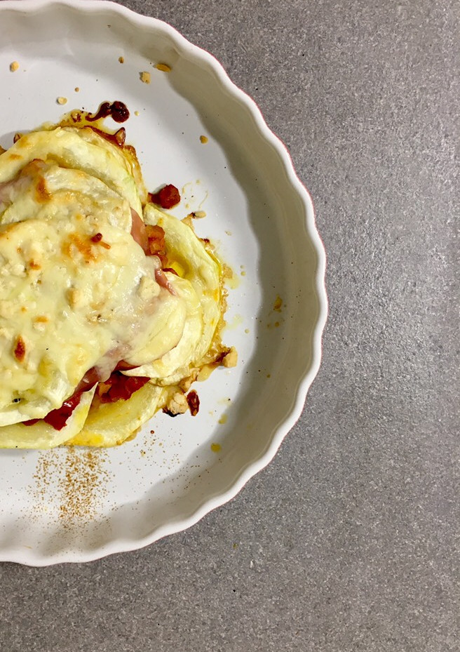Una foto de Lasaña con calabacín y boloñesa de soja texturizada (receta de aprovechamiento)