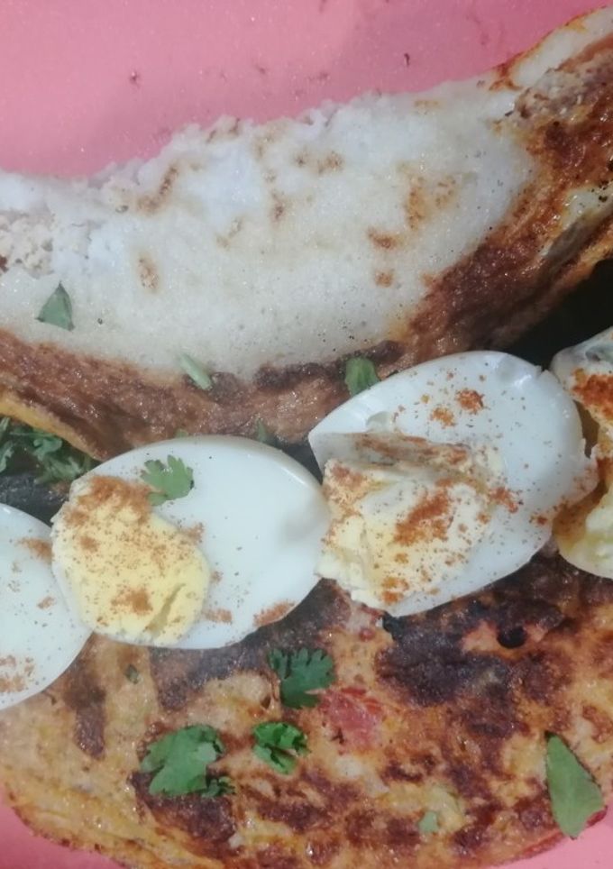 એગ મસાલા ઉત્તપમ (Egg Masala Uttapam Recipe In Gujarati) રેસીપી મુખ્ય ફોટો