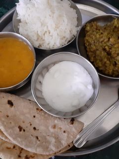 चावल मुगं दाल चपाती (chawal moong dal chapati recipe in Hindi) रेसिपी मुख्य फोटो