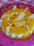 Gelatina de galletas en salsa de mango