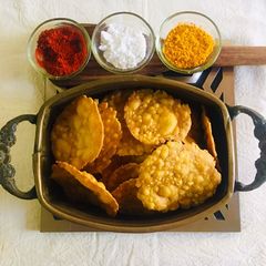 Crispy masala puri A picture of Crispy masala puri.