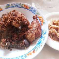 Bebek sinjay lengkuas + sambal mangga রেসিপির প্রধান ছবি